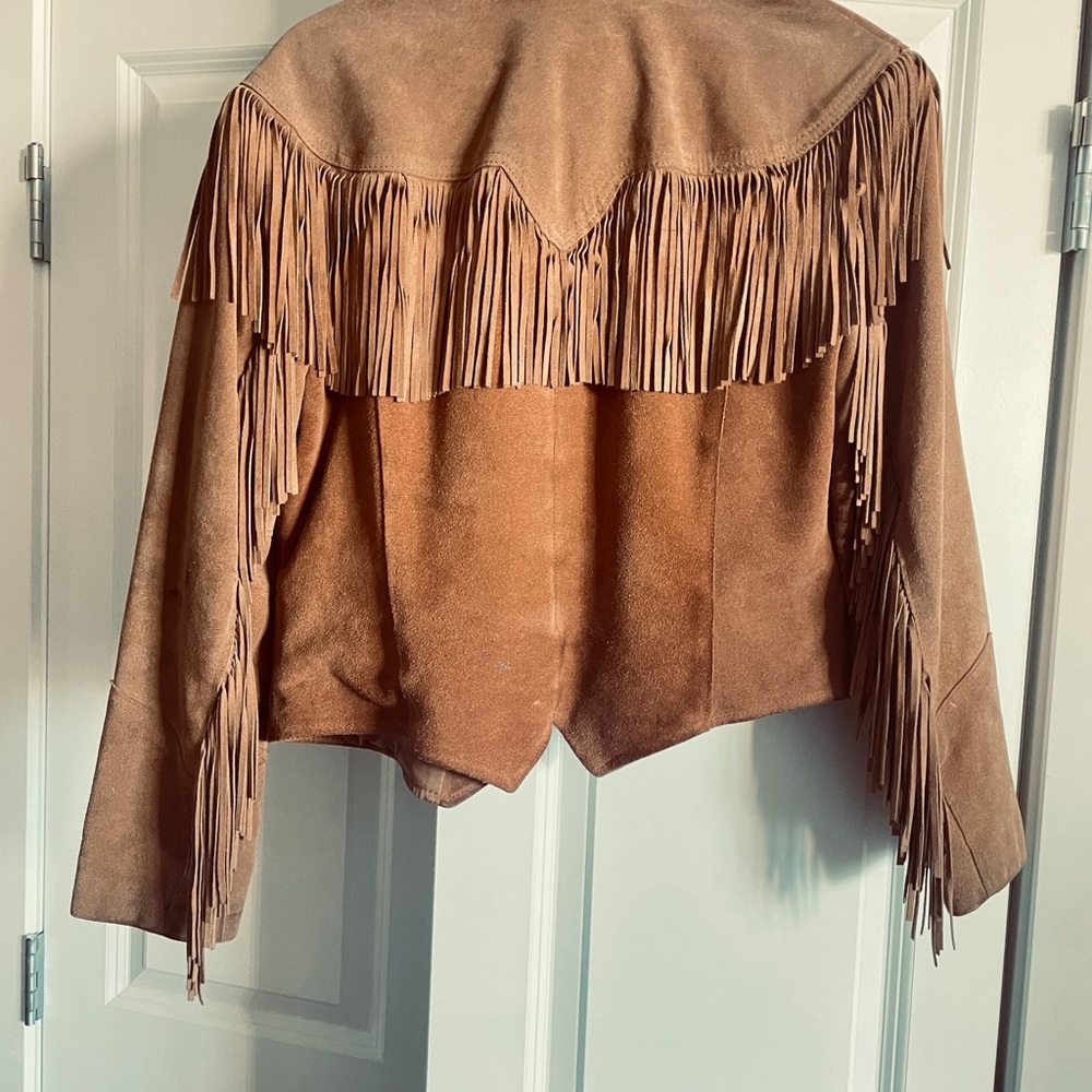 Vintage 80s Pioneer Wear Women’s Leather Fringe Jacket. - Picture 3 of 10